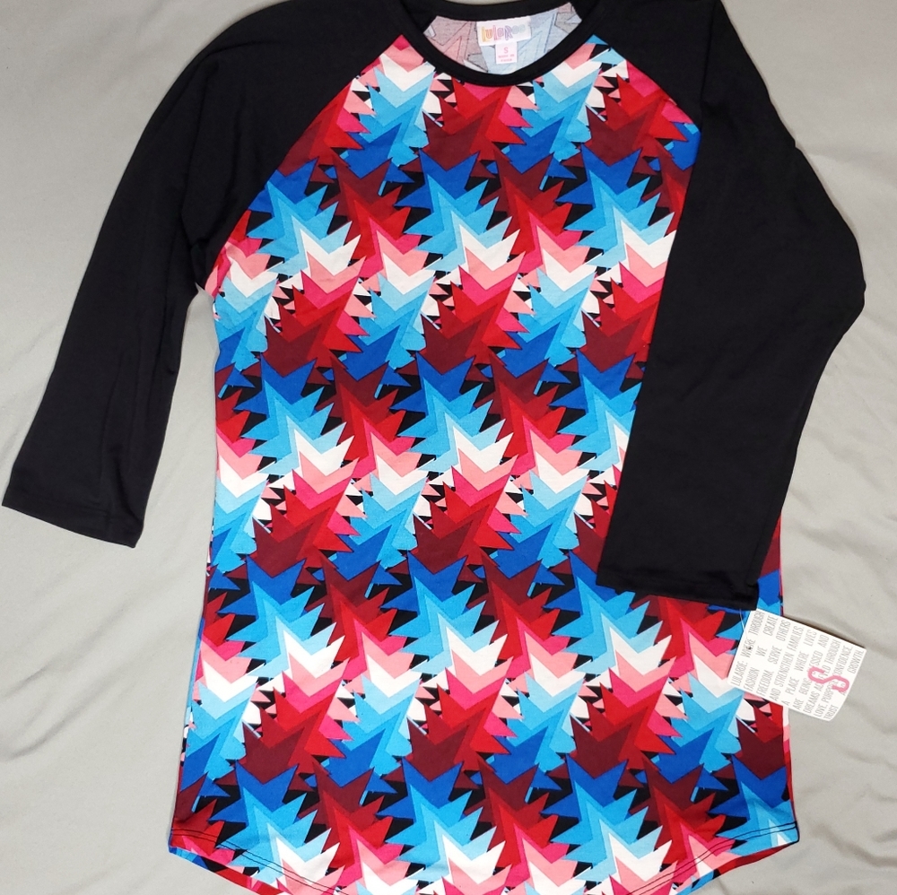 Small Lularoe "Randy" T